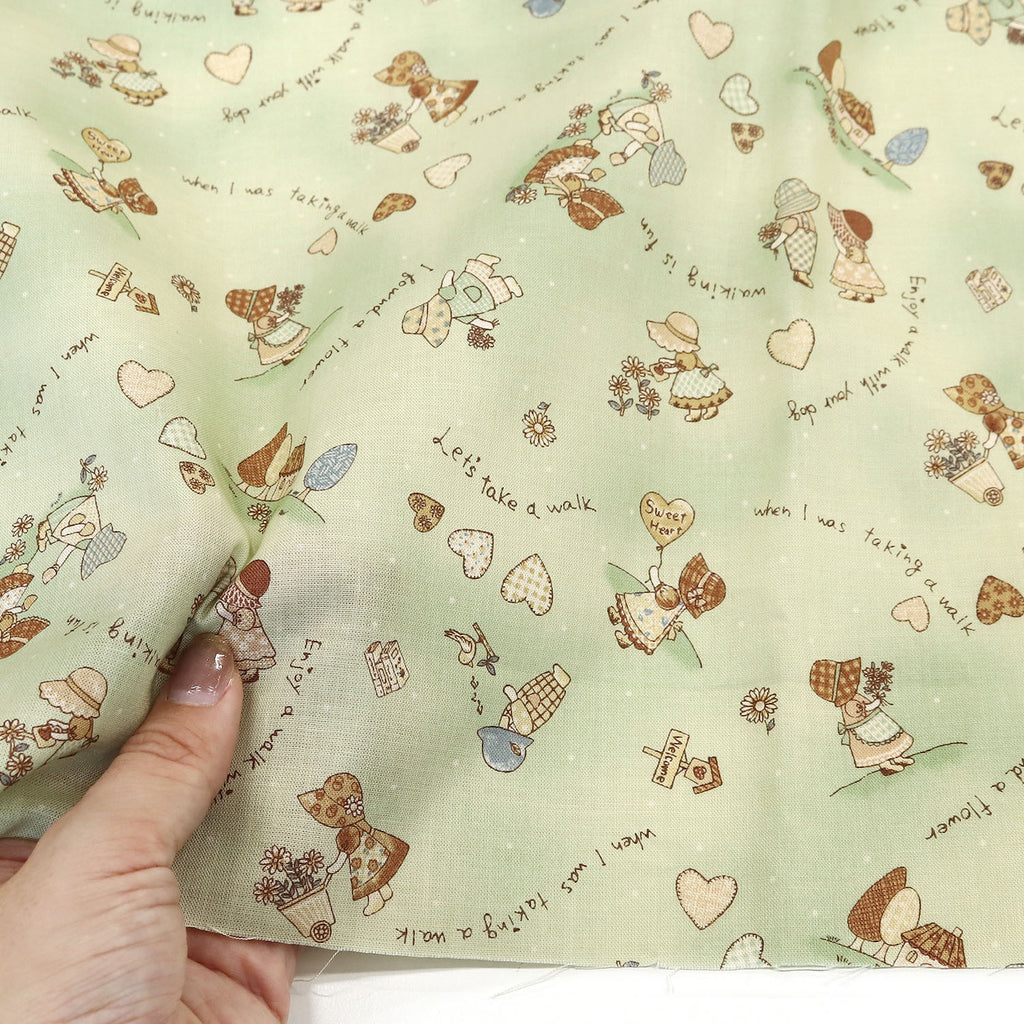 Japanese Cotton Fabric - Sunbonnet Sue (D)