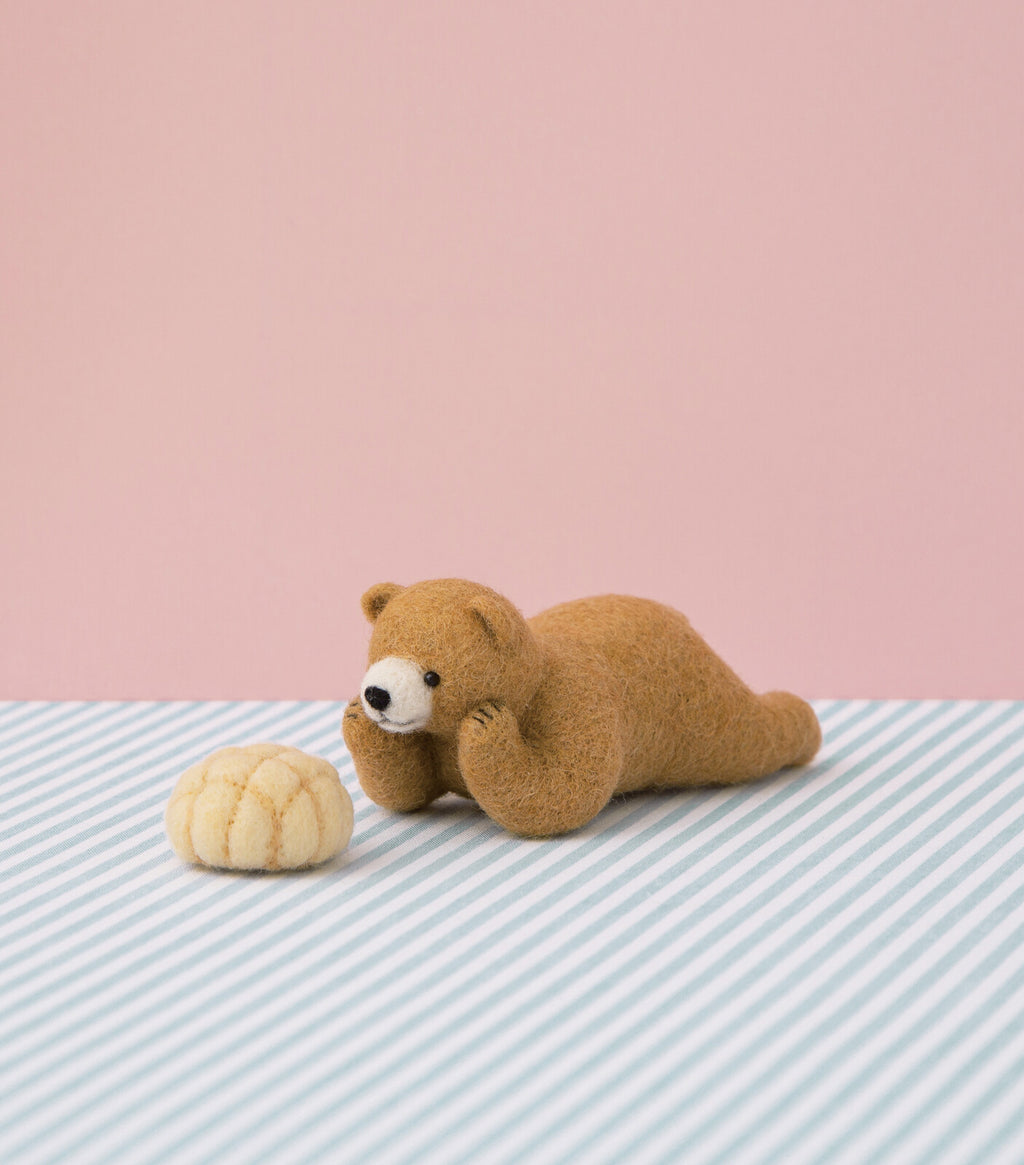 Hamanaka Needle Felting Kit – Brown Bear & Melon Bread (Japanese Instructions Only)