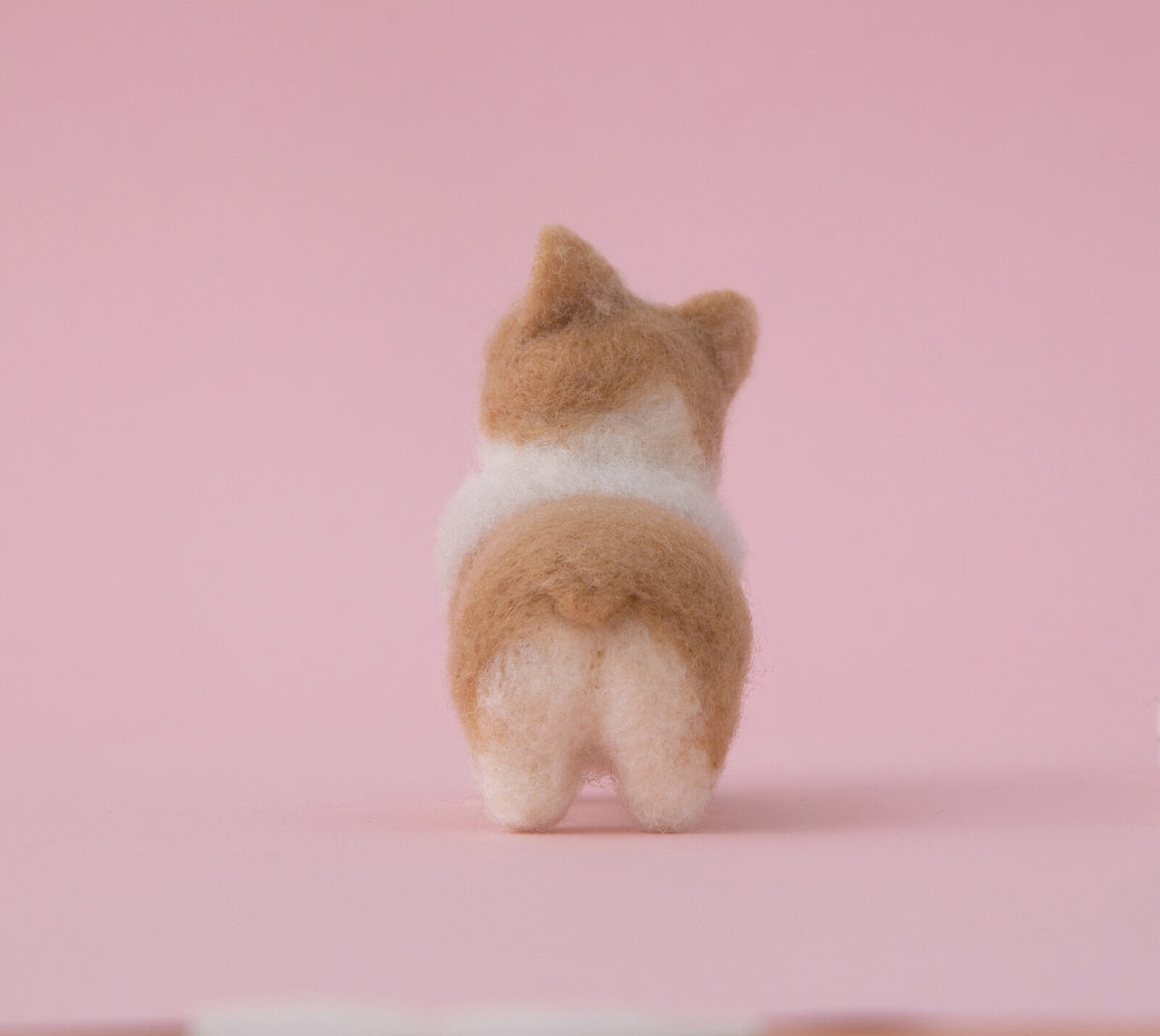 Hamanaka Needle Felting Kit – Corgi Dog (Japanese Instructions Only)