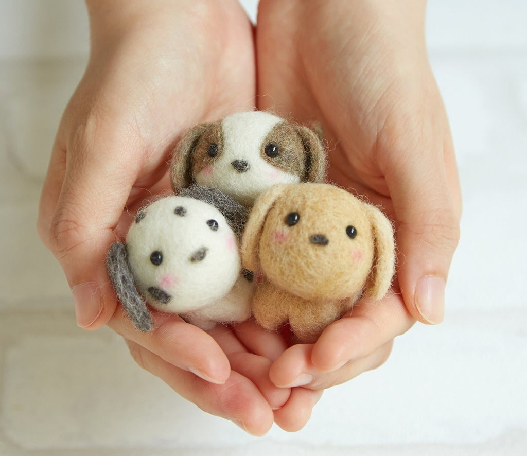 Hamanaka Needle Felting Kit – Little Friends Dogs (English & Japanese Instructions)