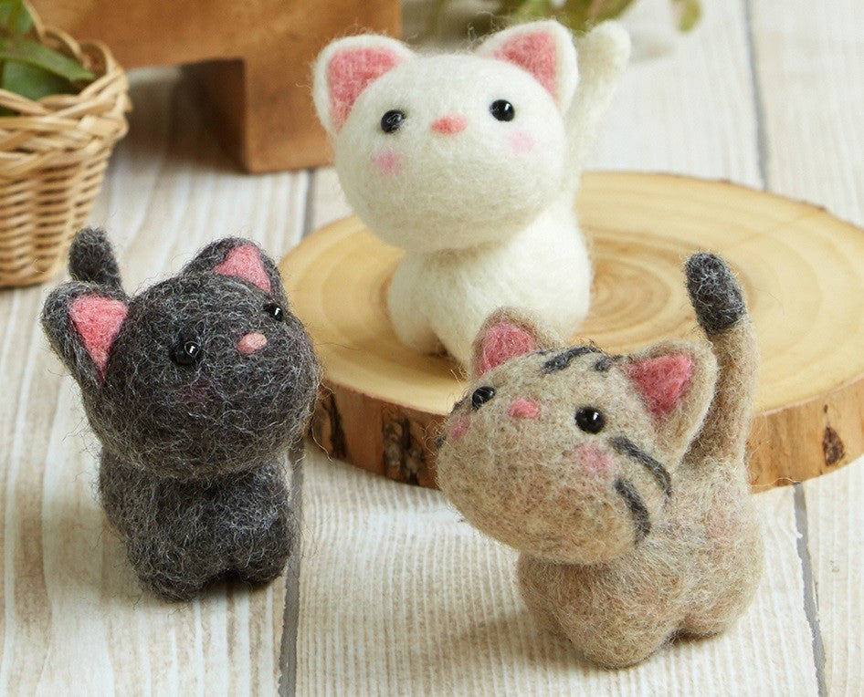 Hamanaka Needle Felting Kit – Little Friends Cats (English & Japanese Instructions)