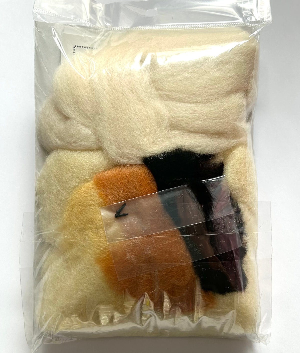 Hamanaka Needle Felting Kit – Shirokuma (White Bear) & Twisted Bread (Japanese Instructions Only)